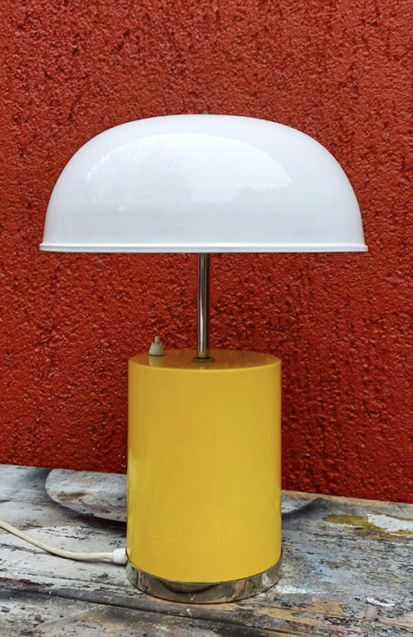Stolna lampa